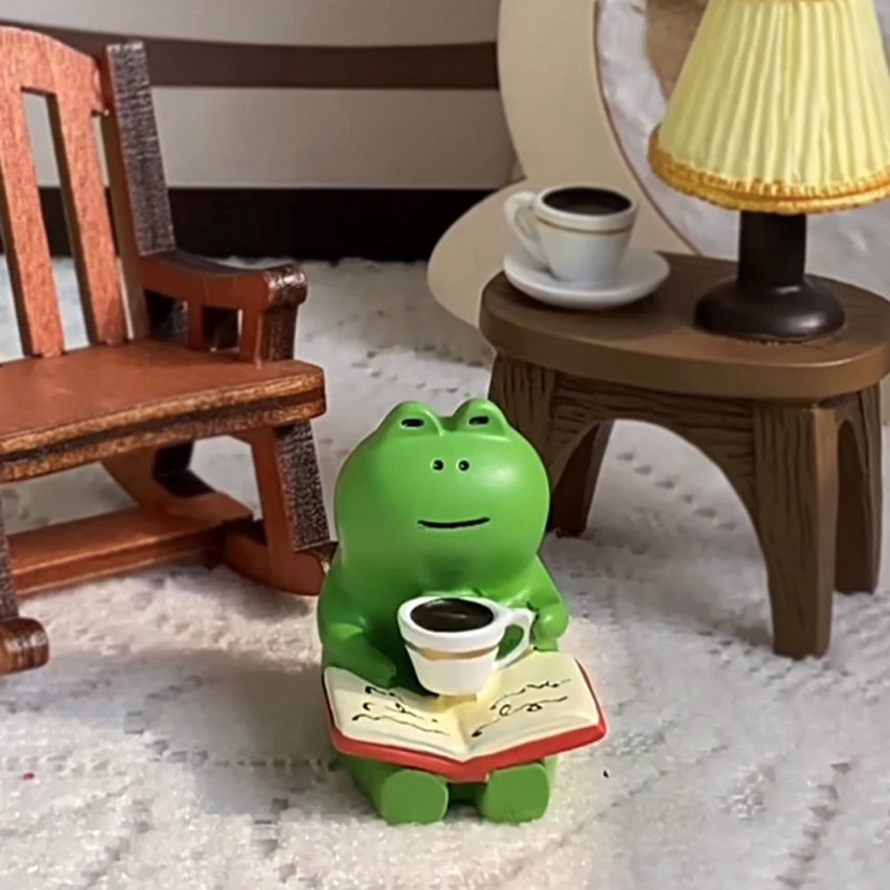 Office Resin Handicrafts Cute Christmas Decorations Funny Ornaments Rocking Chair Mini Frog Figurine Cartoon Home Decor Items